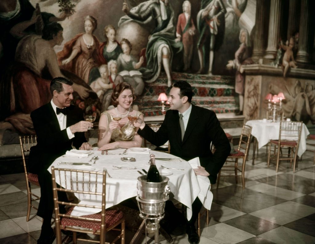 Indiscreet (1958): Actors Cary Grant, Ingrid Bergman and director Stanley Donen in the Painted Hall 